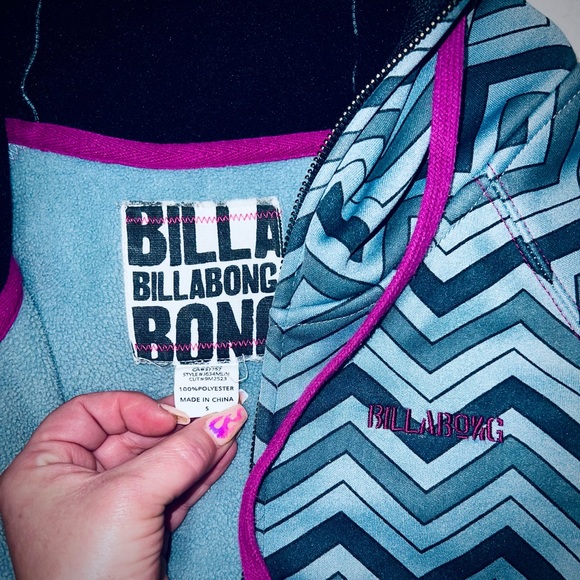 Hooded Zip-Up Billabong Hoodie. Size Small. - Picture 2 of 2